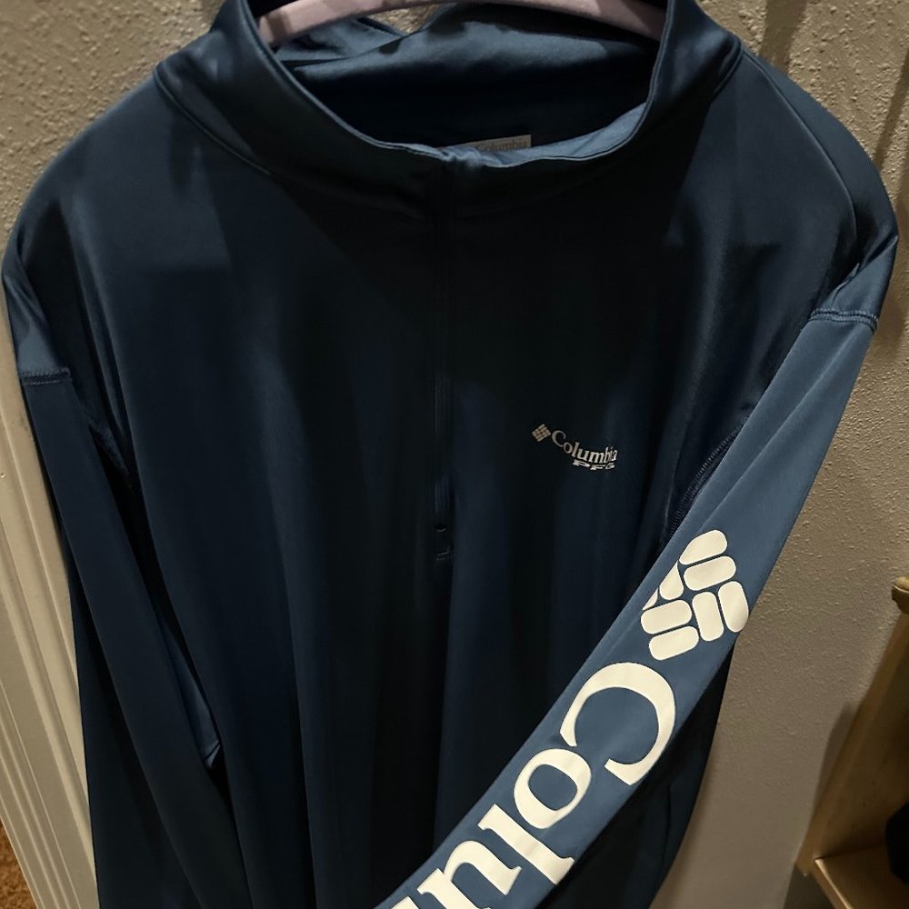 Columbia PFG Quarter-Zip lightweight